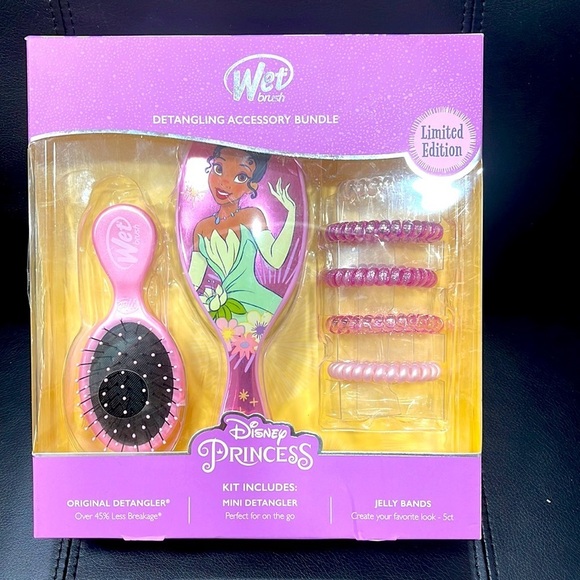 Disney brush set - Picture 1 of 8